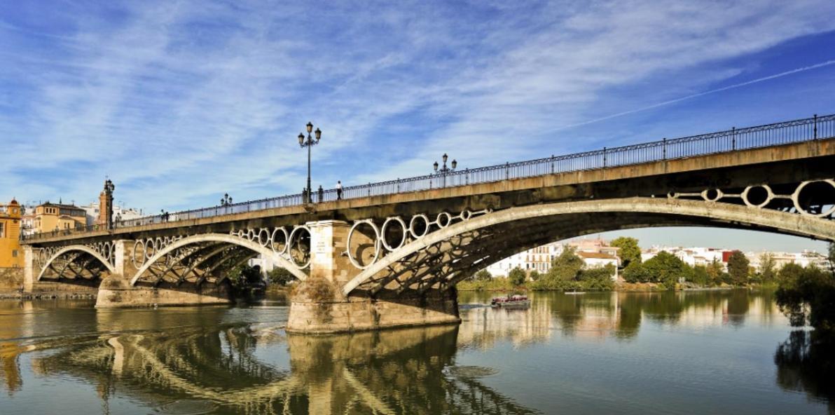 180 Home Un Sueno En El Corazon De Triana Voluntad Sevilla Eksteriør bilde